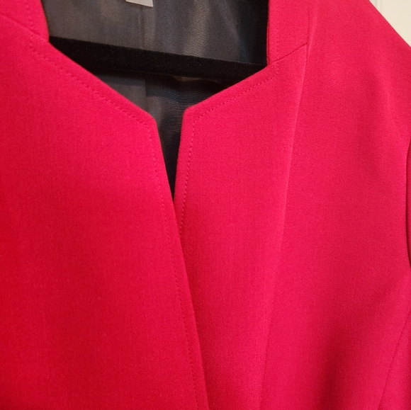 Red fully lined red blazer - Picture 7 of 8